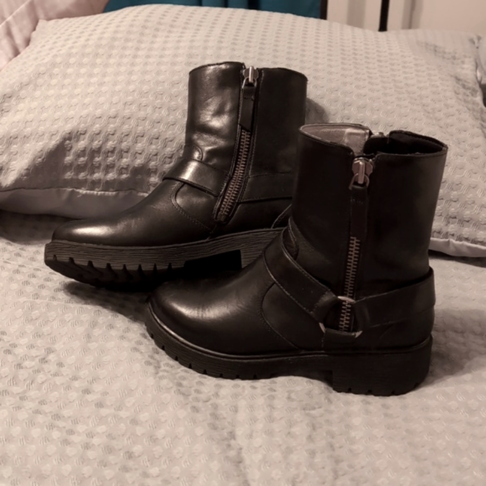 Algeria leather boots
